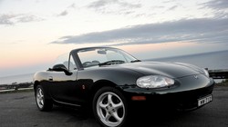 Mazda Miata MX5 giá 24.900 USD