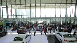 Triển lãm BMW World Vietnam 2016