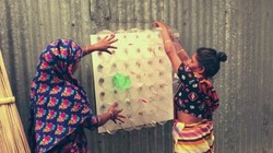 Video: "Điều hòa" tự chế từ vỏ chai nhựa và bìa các-tông