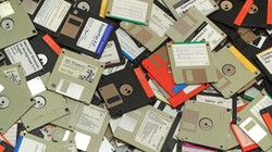 Bộ Quốc phòng Mỹ vẫn sử dụng đĩa mềm để điều khiển tên lửa