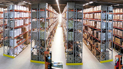 Việc sử dụng robot trong các kho hàng và áp dụng quản lý điện tử không phải là công nghệ quá xa lạ đối với nhiều doanh nghiệp thương mại điện tử (ảnh minh họa).