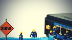 Sự bùng nổ của các thiết bị di động thông minh, các ứng dụng giải trí, kết nối, chia sẻ… trên nền tảng internet đã khiến nhu cầu sử dụng internet băng rộng trở nên thiết yếu và ngày càng tăng cao.