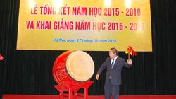 Bộ trưởng Bộ TT&TT Trương Minh Tuấn điểm trống khai giảng năm học mới tại Học viện Công nghệ BCVT