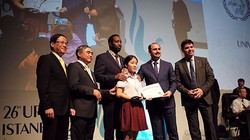 Em Nguyễn Thị Thu Trang nhận giải Nhất cuộc thi viết thư UPU quốc tế lần thứ 45