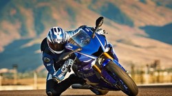 mặc dù thay đổi không nhiều nhưng R1 2017 vẫn hết sức thu hút sự chú ý.