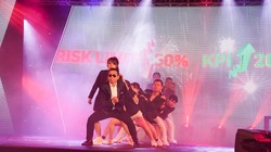 Tiết mục nhảy hiện đại được xây dựng với kịch bản thú vị, sáng tạo. Ảnh: Zing