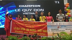 Khoảng khắc nhận giải đầy cảm xúc của nhà vô địch tại đấu trường năm 2016. Ảnh: BTC.