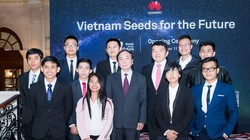 Đoàn sinh viên Việt Nam tại Lễ khai mạc Chương trình Học bổng Hạt giống Viễn thông Tương lai năm 2017