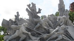 Ngày 24/6/1968 âm lịch, mười cô gái TNXP đã anh dũng hi sinh ở Ngã ba Đồng Lộc.