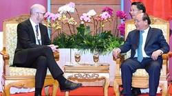 Thủ tướng Nguyễn Xuân Phúc tiếp Phó Chủ tịch về Chính sách công tại khu vực châu Á-Thái Bình Dương của Facebook, ông Simon Milner.