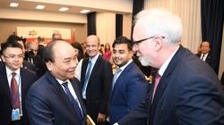 Thủ tướng khẳng định Việt Nam luôn sẵn sàng ủng hộ các doanh nghiệp, nhà đầu tư nước ngoài kinh doanh tại Việt Nam. 