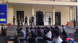 Ngày làm việc thứ tư, tòa thẩm vấn các bị cáo là đại lý cấp 1, đại lý cấp 2 và con bạc của RikVip