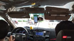 Câu chuyện quản lý taxi công nghệ sau vụ kiện của Vinasun và Grab đang trở thành vấn đề tranh cãi khi mô hình quản lý được đánh giá chưa theo kịp thực tế phát triển.