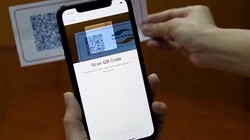 Việc sử dụng eSIM sẽ giải quyết được các hạn chế thường xảy ra với dòng SIM vật lý như: hỏng SIM, kẹt khay SIM... qua đó dần thay thế cho nanoSIM trên các thiết bị đời mới như điện thoại Apple iPhone XS.