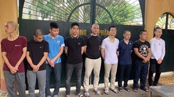 9 nghi phạm trong đường dây đánh bạc qua mạng này bị bắt giữ. Ảnh: Công an cung cấp.