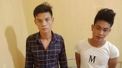 Hai đối tượng Bùi Văn Tưởng, Nguyễn Huy Chiến tại Công an huyện Bình Xuyên.