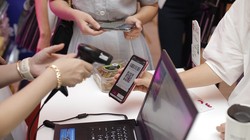 Từ nay, người dùng có thể dùng ví MoMo mua sắm tại hơn 800 siêu thị, TTTM của Saigon Co.op trên cả nước.