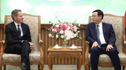 Phó Thủ tướng Vương Đình Huệ tiếp Chủ tịch Quỹ đầu tư Warburg Pincus toàn cầu, ông Timothy F. Geithner. 
