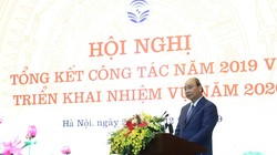 Thủ tướng Nguyễn Xuân Phúc phát biểu tại hội nghị Tổng kết Bộ TT&TT. Ảnh: Minh Sơn