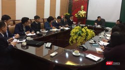 Ông Lương Ngọc Khuê - Cục trưởng Cục Quản lý Khám, chữa bệnh (Bộ Y tế) chủ trì cuộc họp bàn cách tuyên truyền ứng phó virus Corona mới.