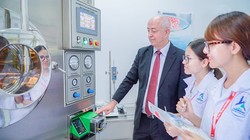 ĐH Tôn Đức Thắng xếp hạng 7/10, kế tiếp là 2 ĐH hàng đầu của Thái Lan. Ở vị trí thứ 10 là ĐH kỹ thuật Malaysia. Ảnh: ĐH Tôn Đức Thắng.