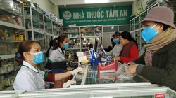 Thuốc sốt rét Hydroxycloroquine và Cloroquin gây "sốt" tại các nhà thuốc những vài ngày gần đây. Ảnh: Anh Lê
