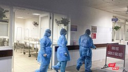 Bệnh viện Bạch Mai cho biết đã thực hiện khử khuẩn hàng ngày ngay từ những ngày đầu dịch. Ảnh: Minh Thúy.