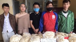 5 đối tượng dương tính với chất ma túy bị bắt quả tang tại quán bar.