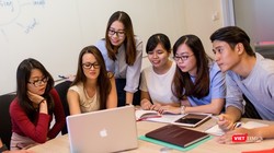 Đại học RMIT cho rằng toàn bộ trải nghiệm sinh viên, chứ không chỉ có lớp học và bài tập, phải tồn tại và cũng phải được chuyển sang trực tuyến. Ảnh: Minh Ngọc.