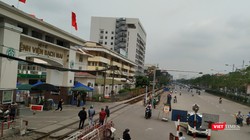 Khu vực cổng chính Bệnh viện Bạch Mai.