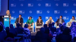 Phiên hội nghị bàn tròn tại Triển lãm ITU Telecom World 2019, Hungary. Ảnh: Vụ HTQT - Bộ TT&TT