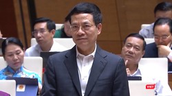 Bộ trưởng Nguyễn Mạnh Hùng trả lời chất vấn về MXH Việt Nam.