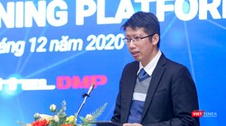 Ông Đặng Đức Thảo - Phó Giám đốc Trung tâm không gian mạng Viettel giới thiệu về nền tảng khai phá dữ liệu đầu tiên của người Việt.