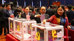 Hôm nay (30/1), Đại hội Đảng XIII làm việc tại Hội trường cả ngày để tiến hành bỏ phiếu bầu cử Ban Chấp hành Trung ương khóa XIII.