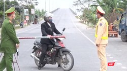 Hải Phòng triển khai các chốt chặn đảm ngừng tiếp nhận tất cả các công dân và hàng hóa từ tỉnh Hải Dương về Hải Phòng.