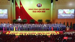 Ban Chấp hành Trung ương khóa XIII ra mắt Đại hội tại phiên bế mạc Đại hội Đảng lần thứ XIII, sáng 1/2.