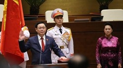 Chủ tịch Quốc hội tuyên thệ nhậm chức.