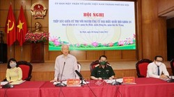 Tổng Bí thư Nguyễn Phú Trọng, Bí thư Quân uỷ Trung ương trình bày Chương trình hành động. 