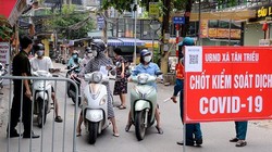 Nhiều quận, huyện của Hà Nội đã lập chốt kiểm soát người và phương tiện ra đường không có lý do.