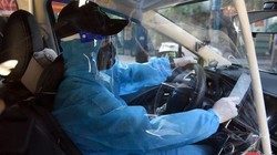 Tất cả các tài xế đã tiêm đủ 2 mũi vaccine phòng COVID-19 và đủ 14 ngày sau khi tiêm, thì họ còn phải thực hiện xét nghiệm nhanh kháng nguyên COVID-19.