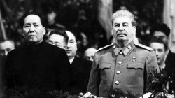 Mao Trạch Đông và Stalin.