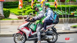 Gojek gửi thông báo trong đêm 17/11 về việc mở lại dịch vụ xe ôm công nghệ - Ảnh minh họa.