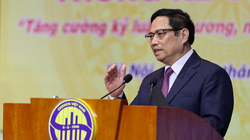 Từ kinh nghiệm qua nhiều vị trí công tác tại nhiều cơ quan, nhiều cấp khác nhau, Thủ tướng cho biết trong nhiều trường hợp còn thiếu các số liệu, dữ liệu để đưa ra các quyết định, chính sách.