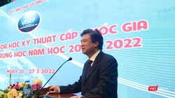 Thứ trưởng Bộ Giáo dục và Đào tạo Nguyễn Hữu Độ phát biểu tại lễ khai mạc. (Ảnh: Bộ GDĐT)