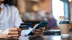 Theo chuyên giao bảo mật, người dùng cần đảm bảo các ứng dụng trên điện thoại, máy tính luôn được cập nhật tự động.