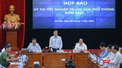 Thứ trưởng Bộ Giáo dục và Đào tạo Nguyễn Hữu Độ trong buổi học báo về kỳ thi tốt nghiệp THPT 2022 -chiều 8/7.