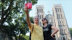 Có hiệu lực từ ngày 15/8/2023, chính sách nâng thời hạn e-visa đã nhận được sự tán thành từ các du khách quốc tế.