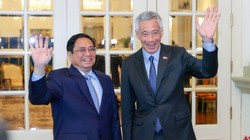 Thủ tướng Lý Hiển Long nhiệt liệt chào mừng Thủ tướng Phạm Minh Chính thăm chính thức Singapore vào tháng 2/2023