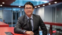 Phó Giáo sư Phạm Công Hiệp nhấn mạnh việc khai phá sức mạnh của AI tạo sinh không theo công thức duy nhất.