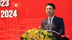 Bộ trưởng Nguyễn Mạnh Hùng cho rằng những công việc đơn giản nhưng dữ liệu quá lớn, sẽ do trợ lý ảo làm hộ.